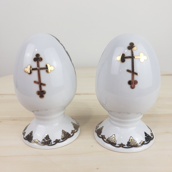 Korosten Porcelain Easter Egg Jesus Christ St. Nicholas Ukraine White & Gold - Picture 3 of 10